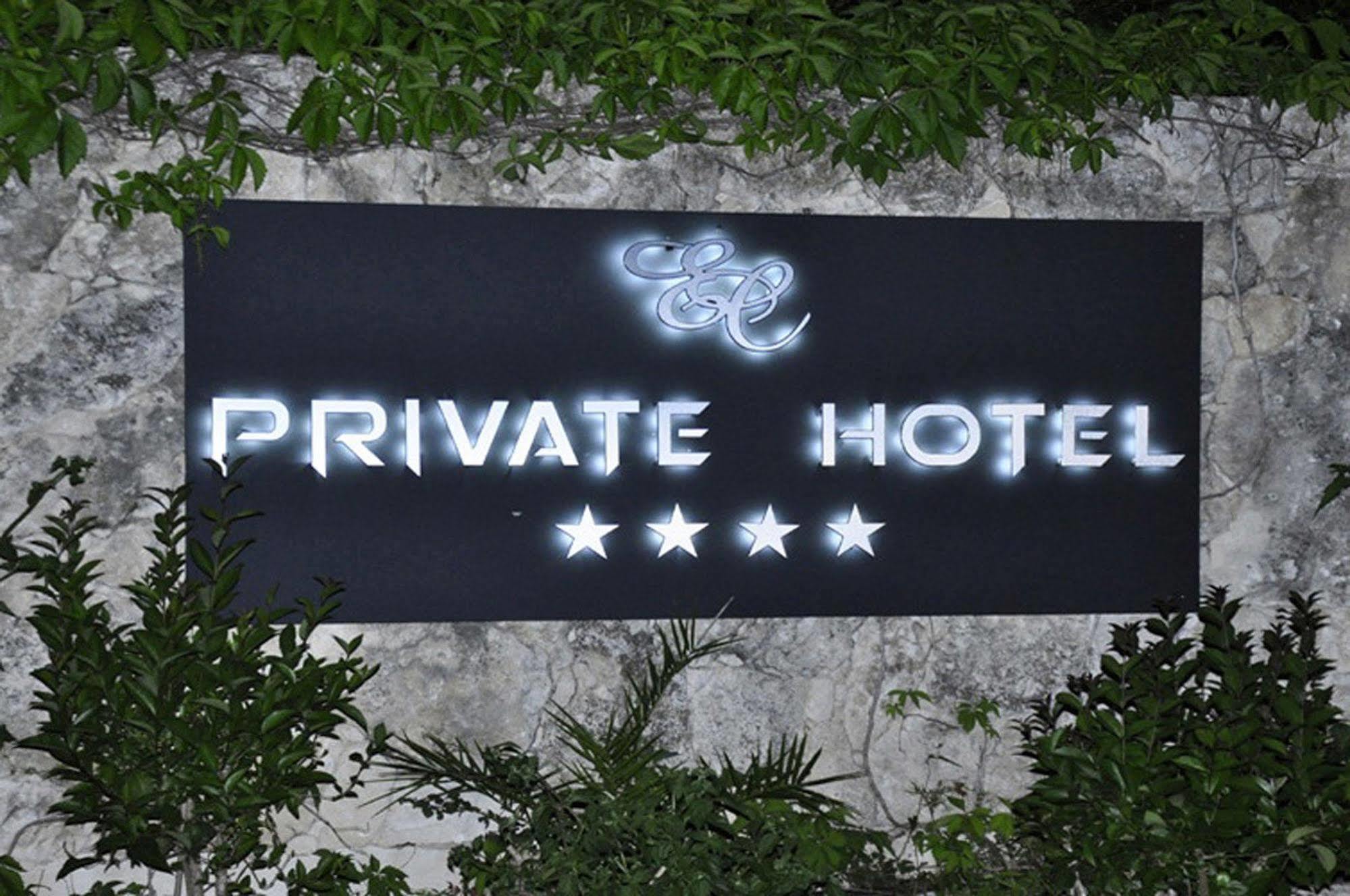 Private Hotel - Adult Only 포르토베쉬오 외부 사진